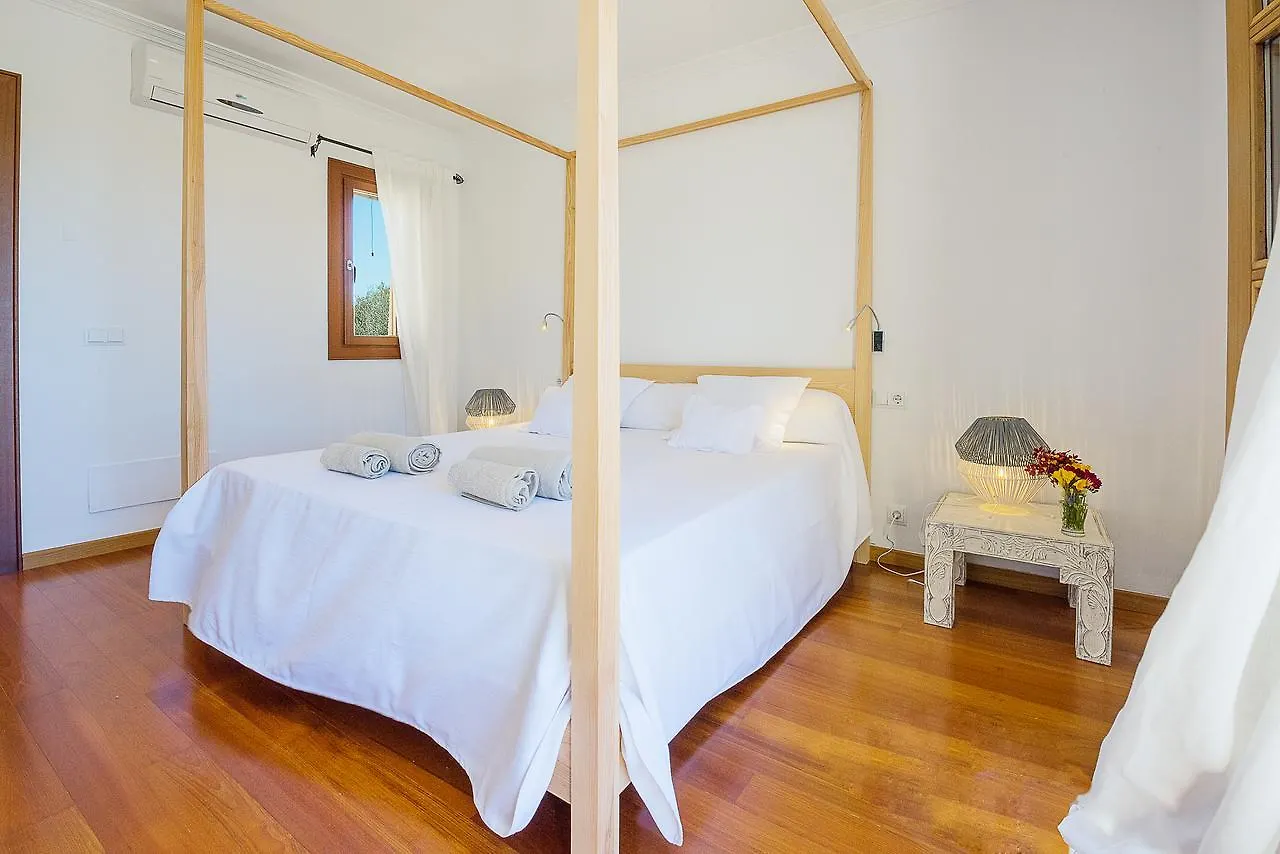 Luxury Finca Ses Quaranta Campos  Spain