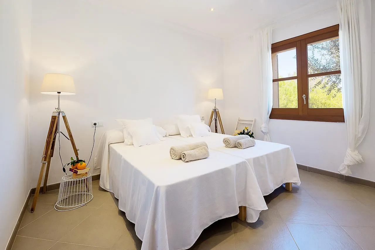 Luxury Finca Ses Quaranta Campos  Spain